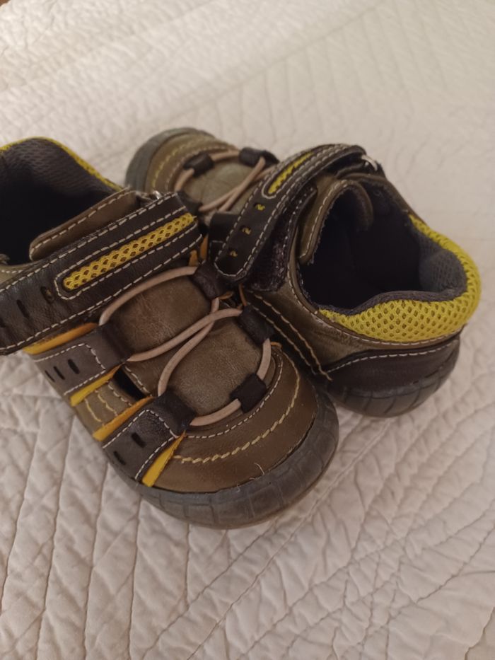 Chaussures scratch enfant