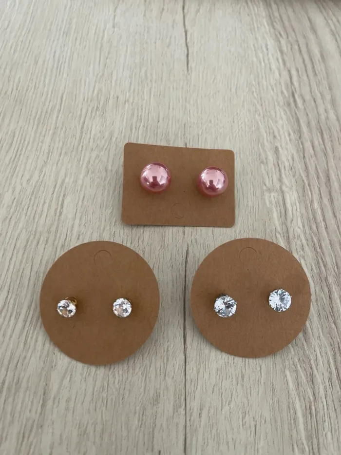 Lot de paires de boucles d’oreilles neuves