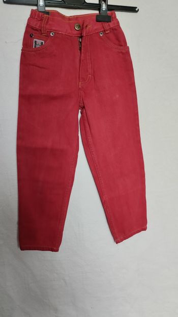 Pantalon rouge - 4 ans