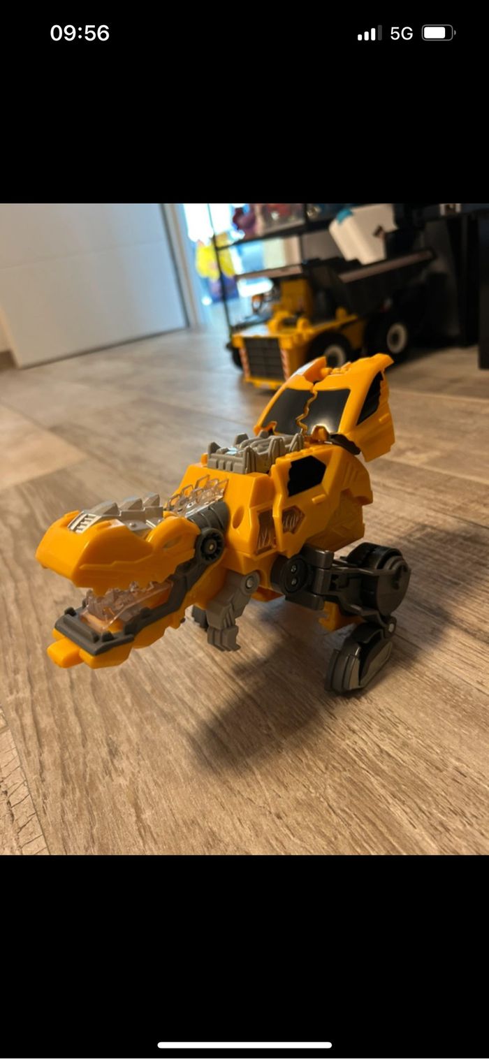 VTech - Switch & Go Dinos Crash, Dinosaure Zyrex, Le T-Rex Transformable en Voiture de Rallye - photo numéro 8