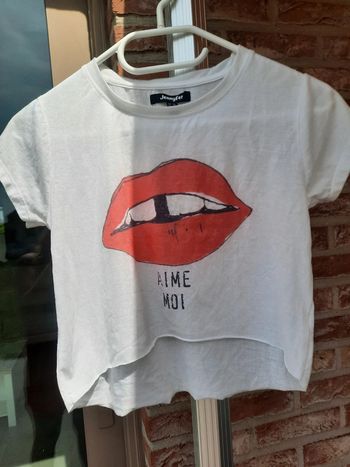 T-shirt court