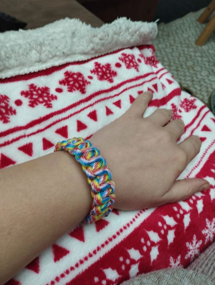 Bracelet en paracorde fait main multicolore femme - photo numéro 2