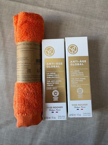 2 crèmes correctrice, Sublimatrice , jour, Yves Rocher