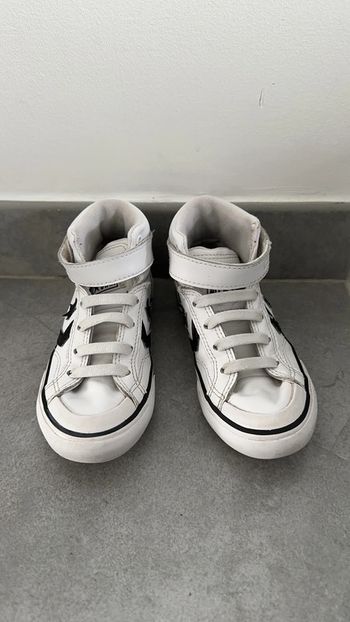 Converse enfant avec scratch