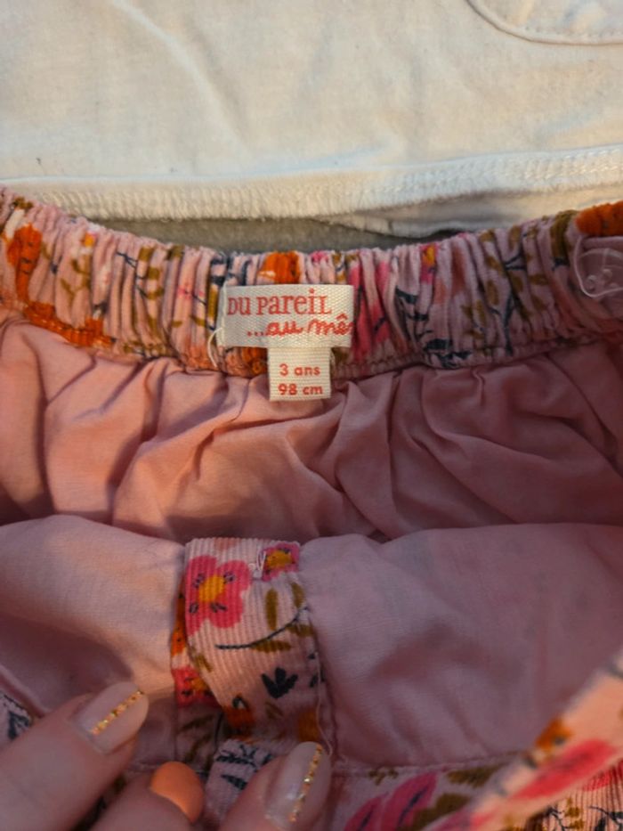 Ensemble 2pièces fille jupe rose motifs Tshirt manche longue blanc T3ans TBE dpam zara - photo numéro 2