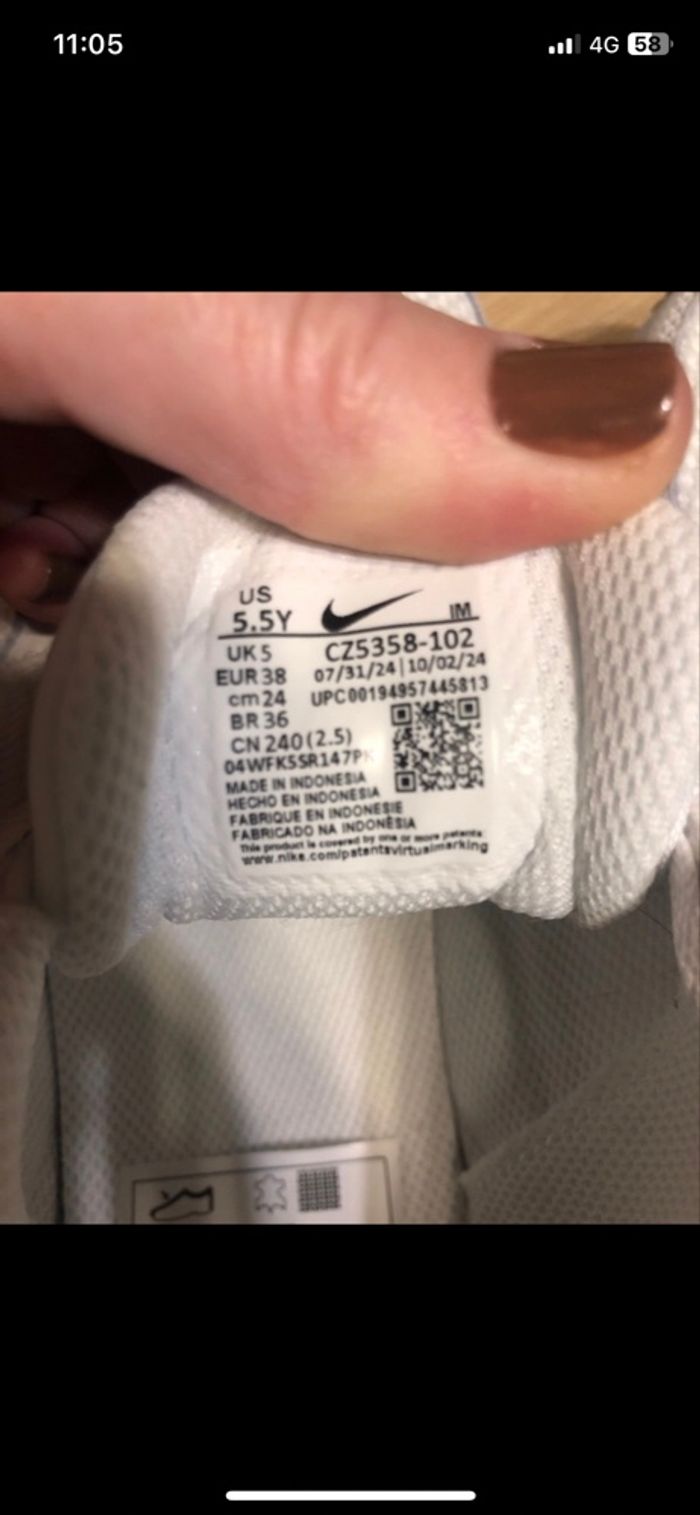 Paire de baskets Nike Air mixte - photo numéro 6