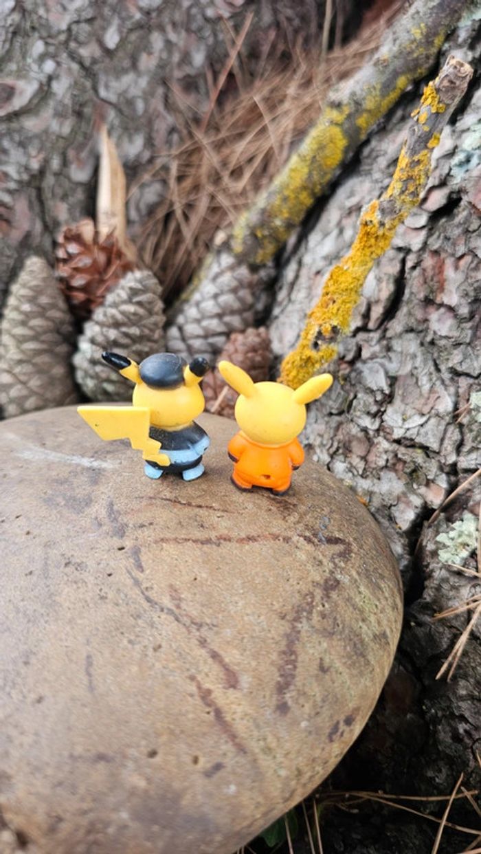 Super figurine Pokemon duo pikachu Rocket - photo numéro 5