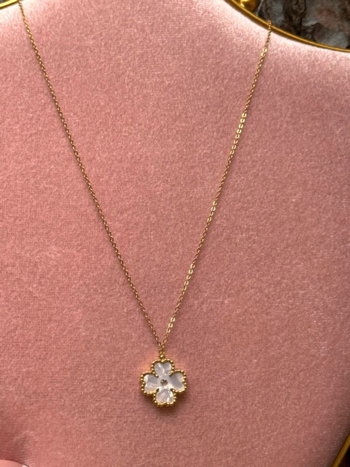 Collier chaîne réglable acier inoxydable or trèfle nacré blanc - photo numéro 2