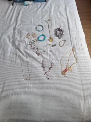 Lot bijoux diverses