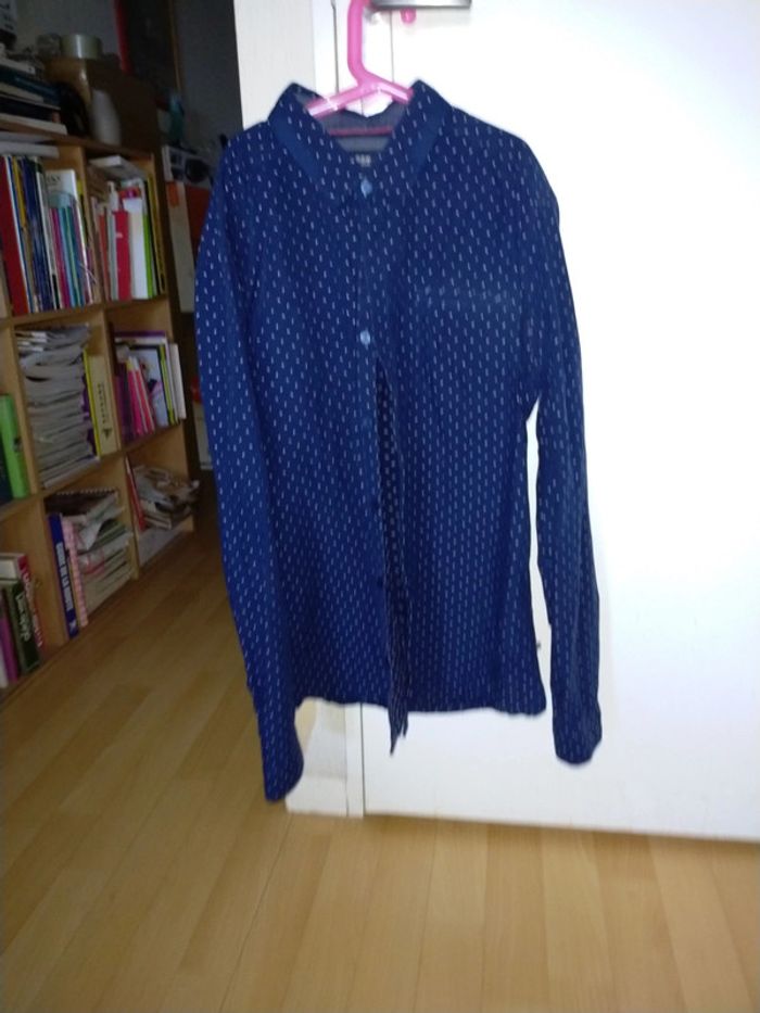 Jolie chemise homme très sympa - photo numéro 3