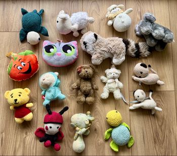 Lot de 16 peluches 