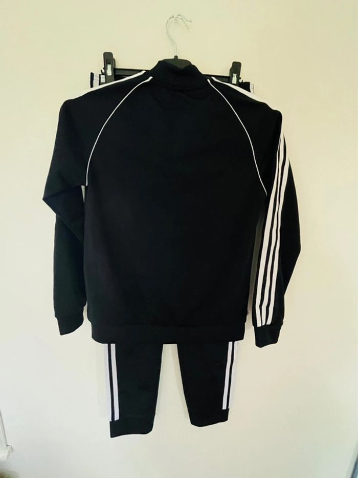 Ensemble adidas Firebird état neuf 11/12 ans - photo numéro 3