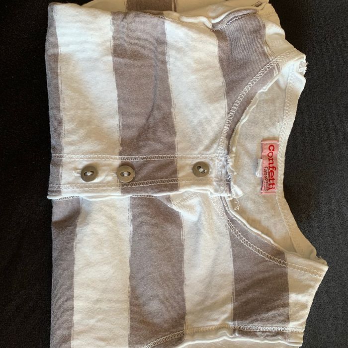 T-shirt paillettes 6/9 mois - photo numéro 3