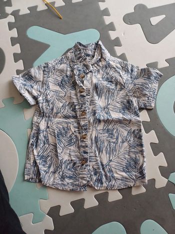 Chemise fleurie bleu 23 mois