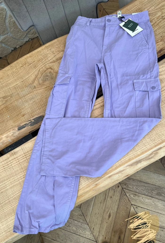 Neuf étiqueté bershka Pantalon Lila Jean cargo multipoches violet Lila taille M 38 violet