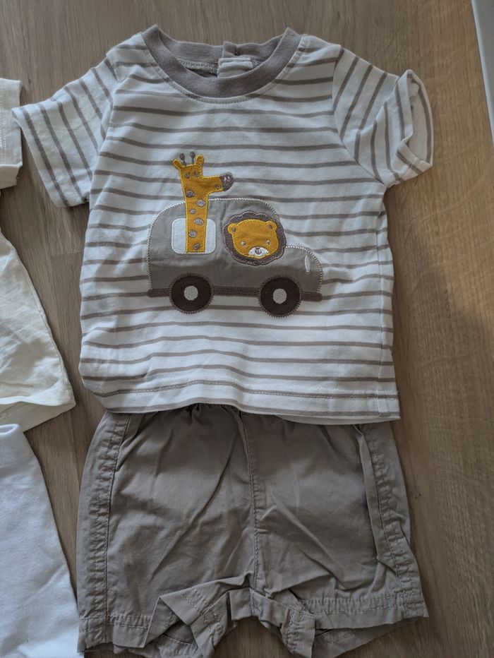 Lot vêtements bébé 3mois - photo numéro 2