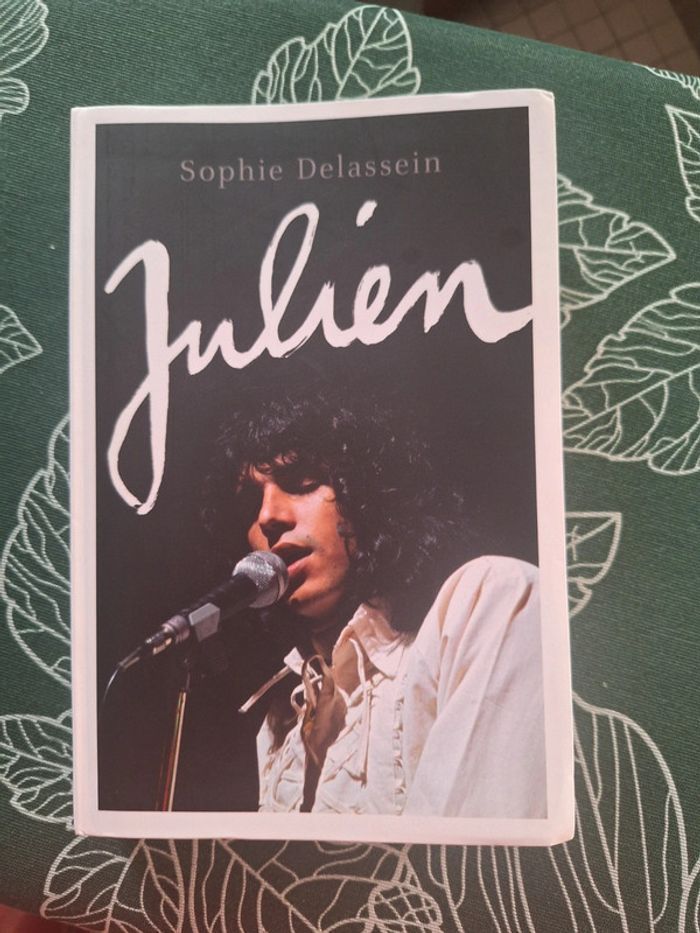 Livre biographie Julien clerc