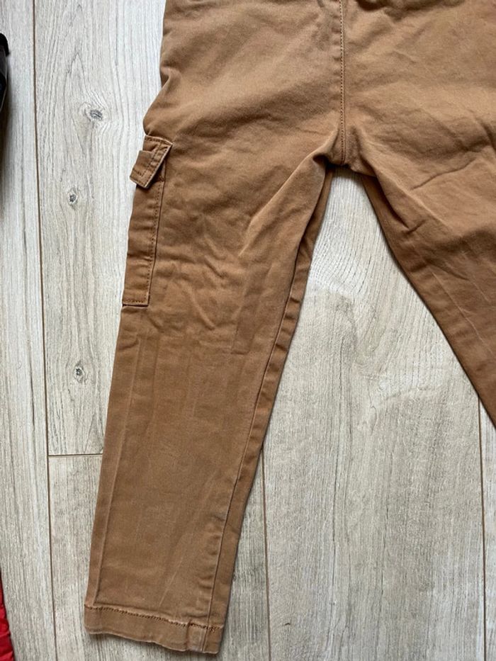 Pantalon poches Kiabi 7 ans TBE - photo numéro 6