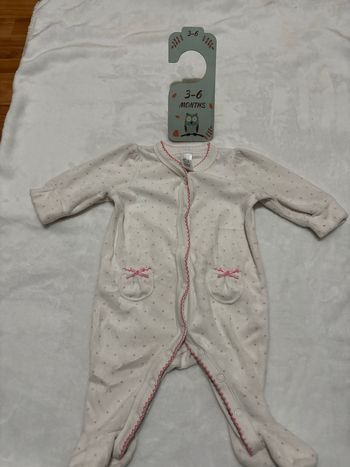 Pyjama à pois rose bébé