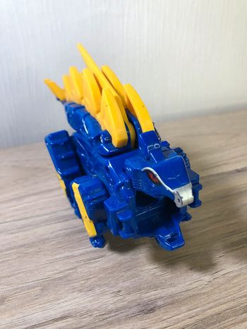 Power Rangers Dino Charge Megazord bleu Stegosaurus Bandai