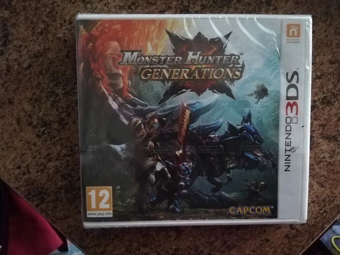 Super jeu 3ds neuf sous blister monster hunter