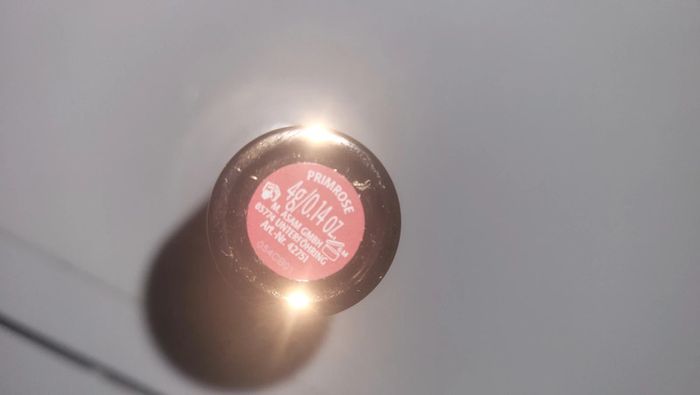 Rouge à lèvres nourrissant rose au fini satiné - photo numéro 2