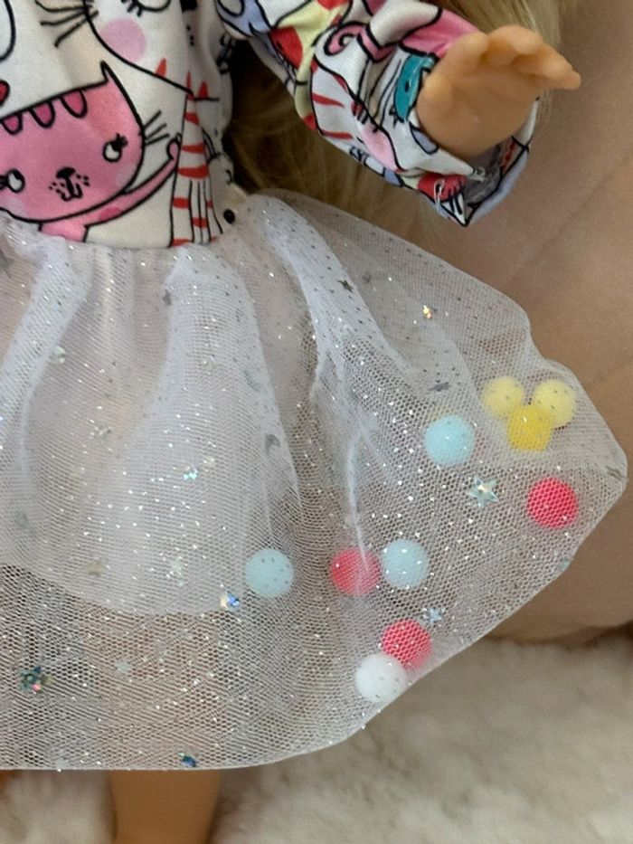 Ma poupée Corolle avec sa robe chat - photo numéro 3