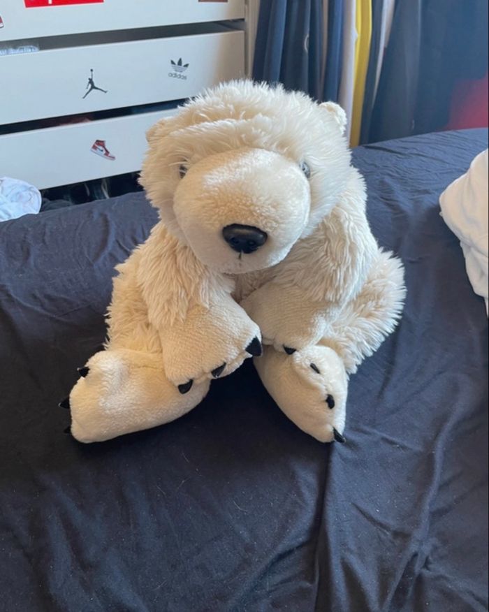 Peluche range-pyjama ours polaire