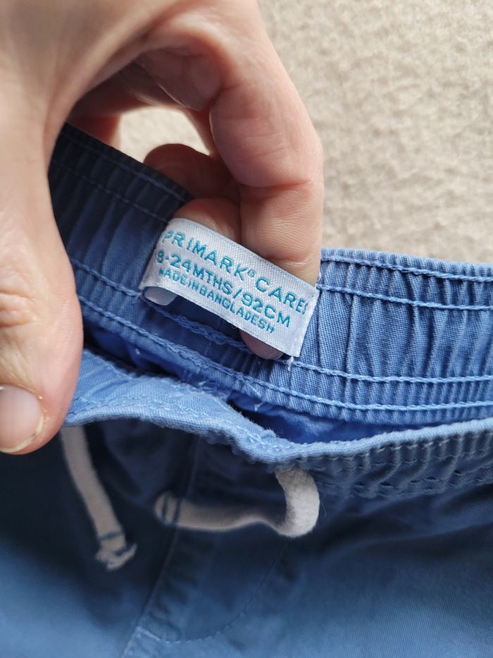 Short 18-24 mois 92 cm primark
- photo numéro 3