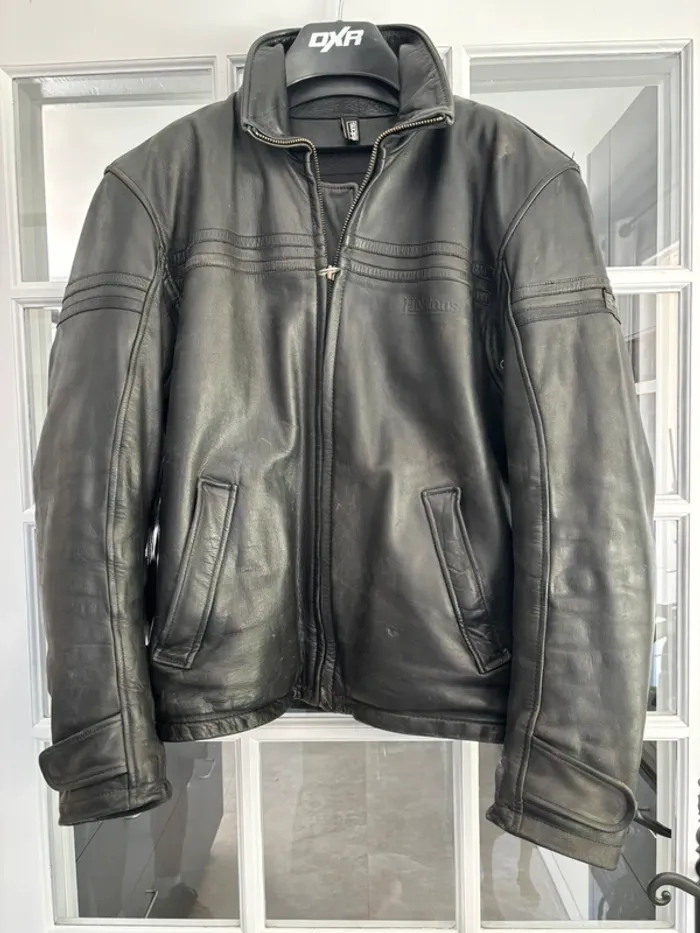 Veste en cuir de moto taille L Helstons