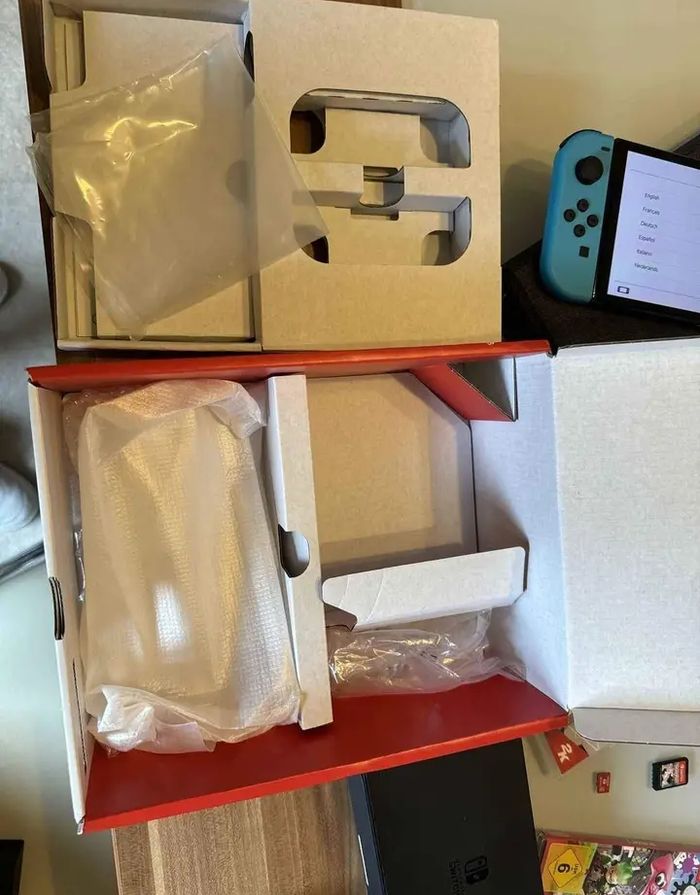 Nintendo switch oled - photo numéro 4