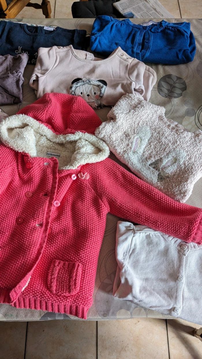 11 pulls/gilets - photo numéro 3