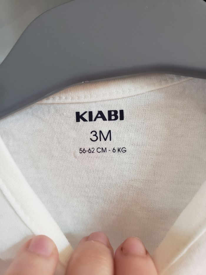 Lot de 2 teeshirt 🎀 Kiabi 3 mois 3€ - photo numéro 3