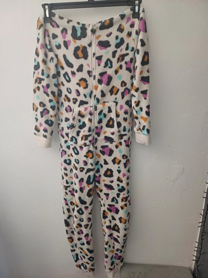 Combipyjama panthère multicolores