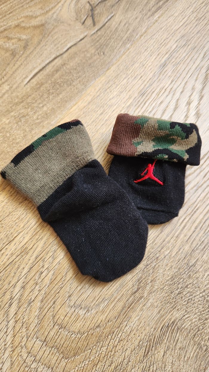 Chaussettes Jordan bébé 1mois - photo numéro 3