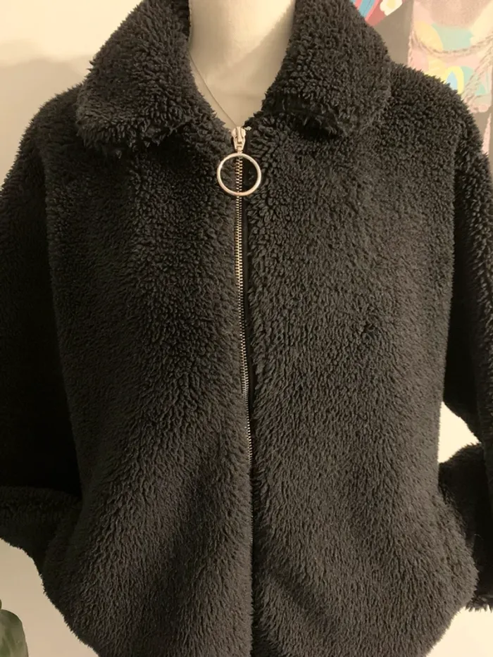 Manteau noir Bershka taille 36/38 - photo numéro 3