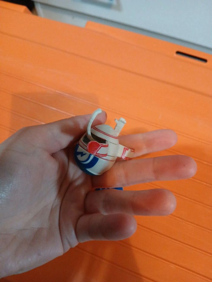 Pyjamask figurine yoyo et un robot - photo numéro 6