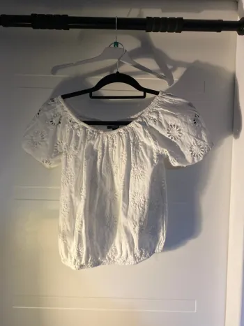 Haut à fleur