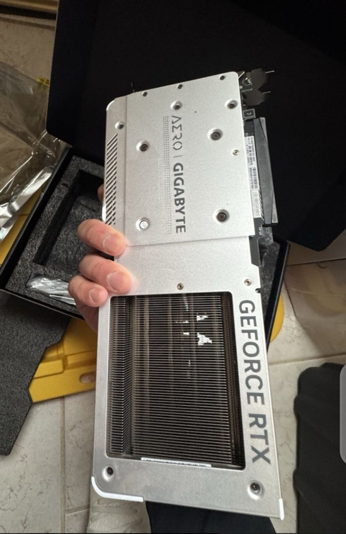 Gigabyte RTX 4070 - photo numéro 4