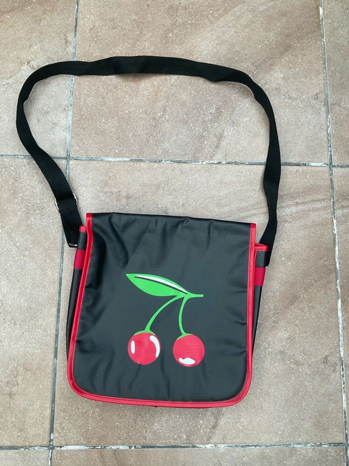 Sac besace noire et cerise neuf (n°35)