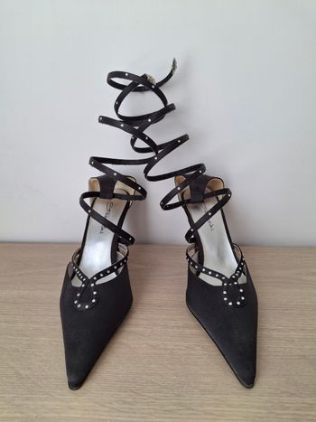 Talons avec boucles hautes 38