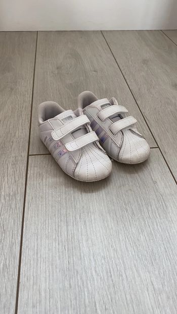 Petite chaussure adidas taille 20