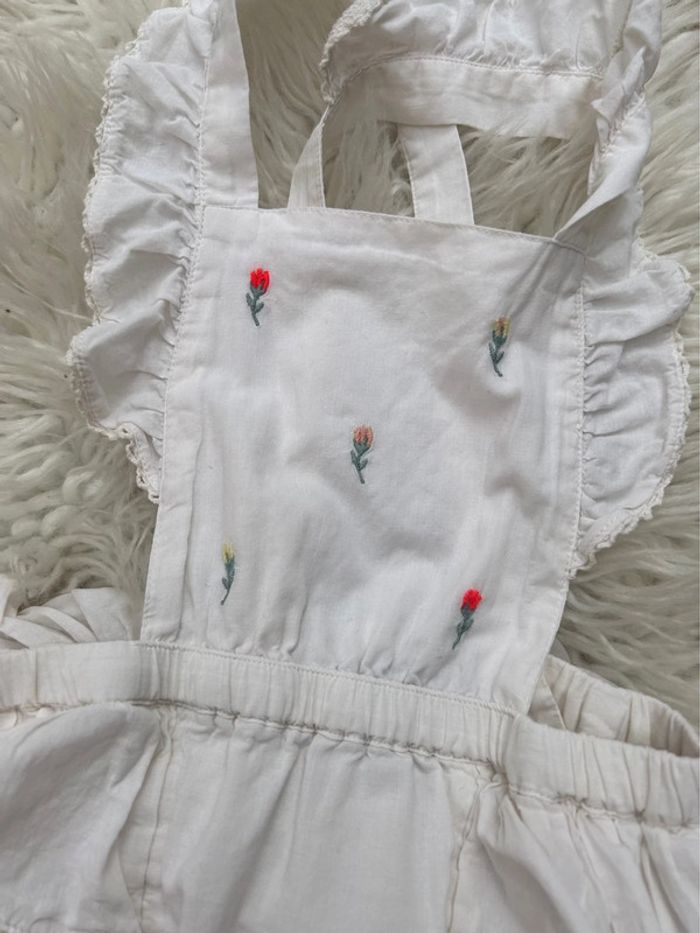 Fille 👧🏻 Barboteuse a fleurs kiabi taille 3 ans - photo numéro 5