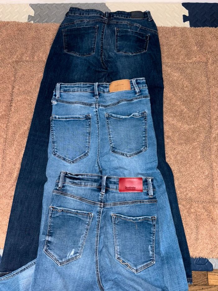 Lot de 3 jeans bleus troués stradivarius t 36 - photo numéro 6