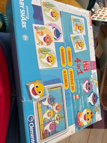 Jeu 4 en 1 baby shark 