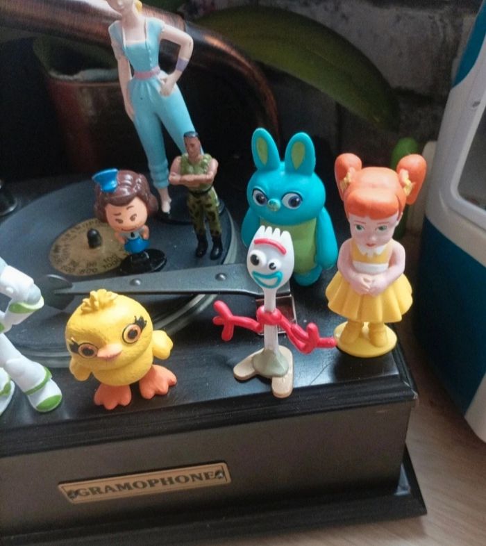 Toy story lot de 9 figurines de 4 a 9 cm - photo numéro 2