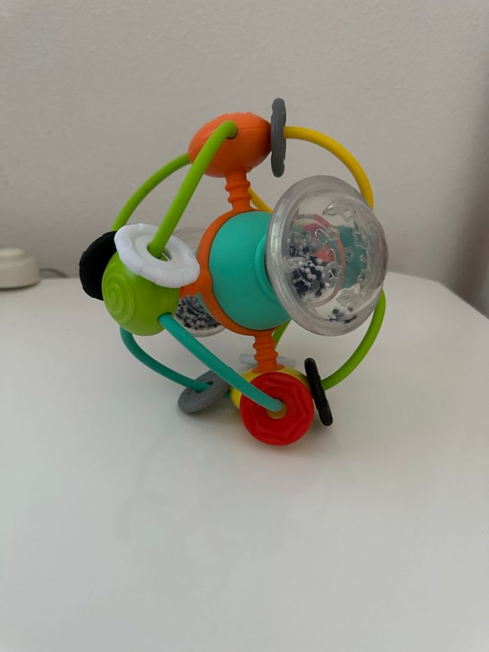 Lot jouets bébé - photo numéro 2