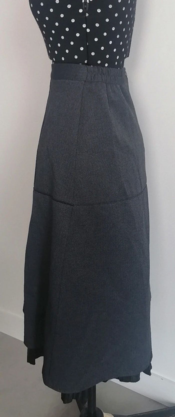 Jupe longue gris foncé broserie Taille 5XL Vintage - photo numéro 6