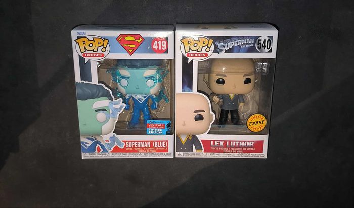Lot 2 Figurines Funko Pop / Superman Blue N°419 "2021 Fall Convention" & Lex Luthor N°540 "Chase"