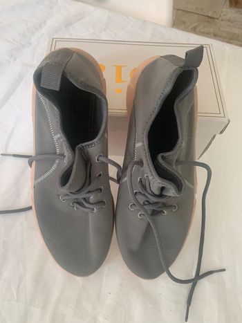 Basket grise taille 39